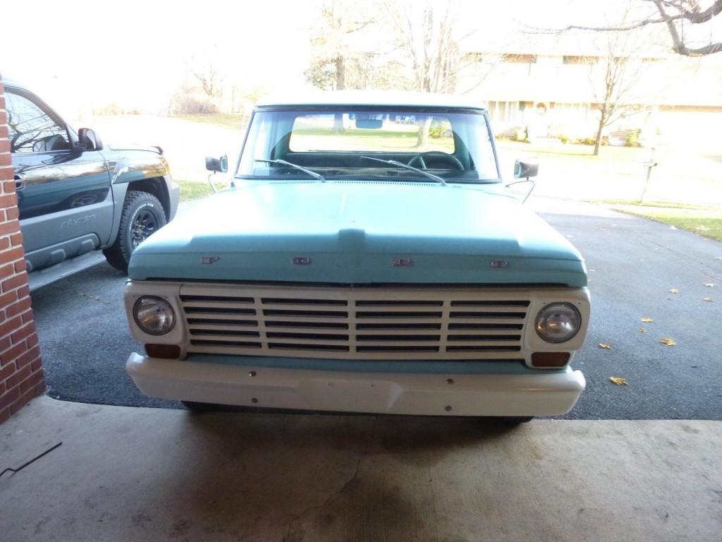 1967 Ford F100 Project Truck