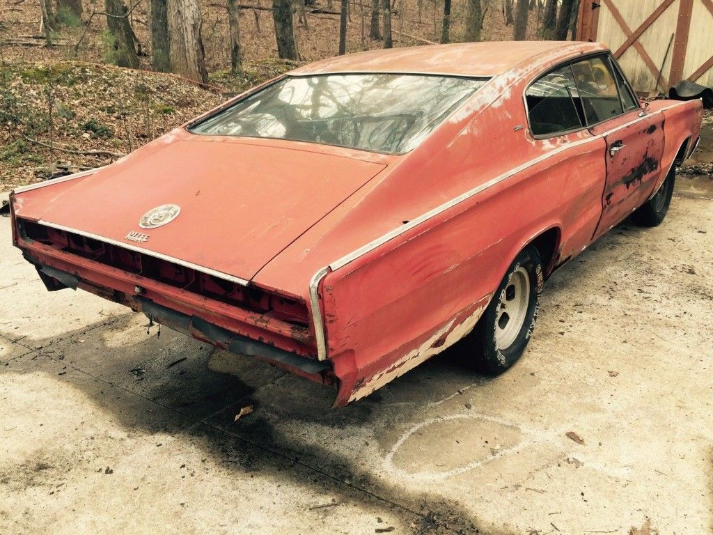 1967 Dodge Charger 383 Body