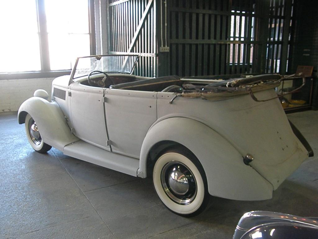 1936 Ford Deluxe Phaeton Model 68 Type 750