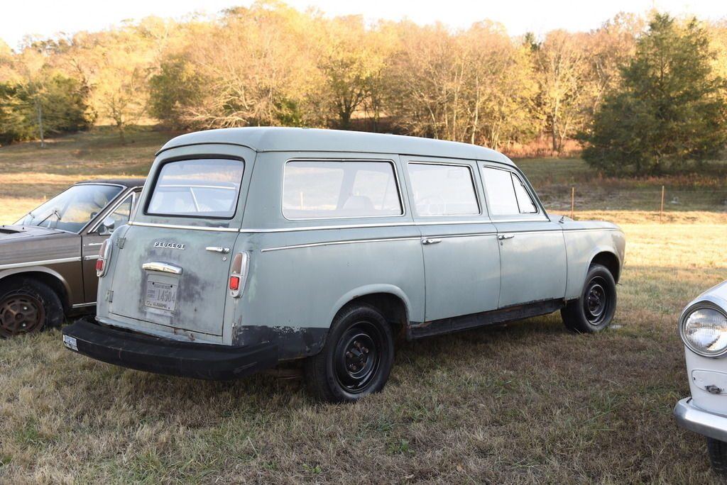 Rare 1960 Peugeot 403 Wagon Project (very solid)