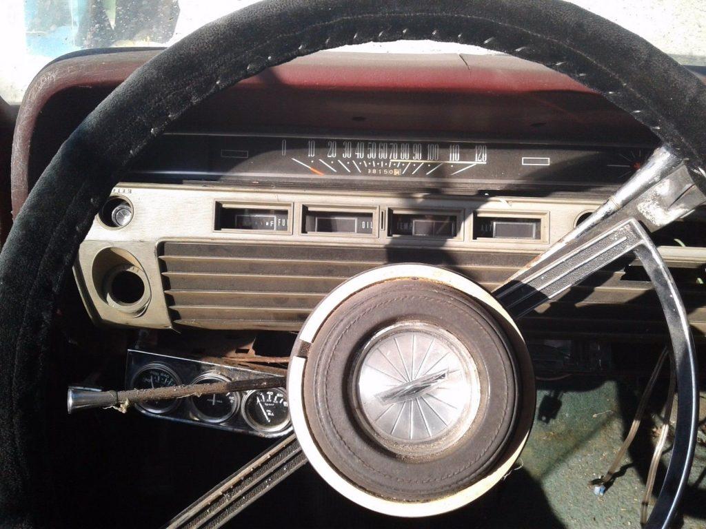 Engine runs 1967 Ford Galaxie project