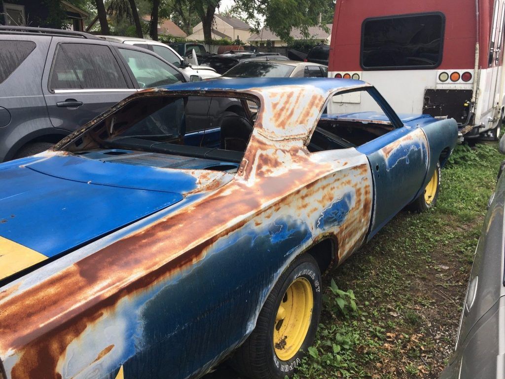 minimal rust 1970 Dodge Coronet project