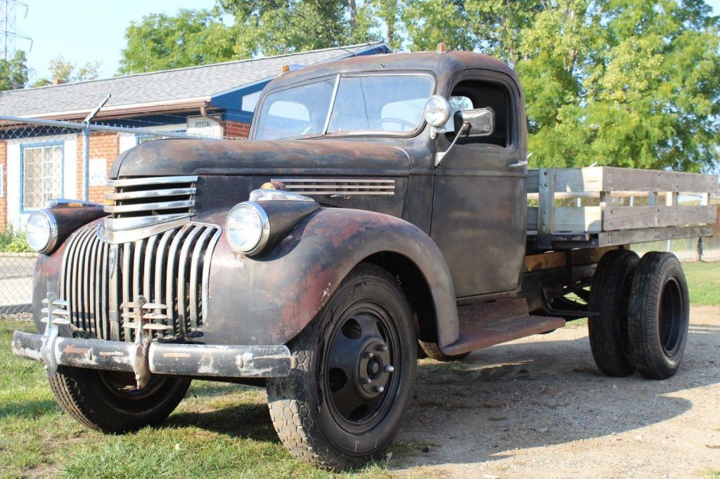solid 1946 Chevrolet 1 1/2 Ton Stake Truck project