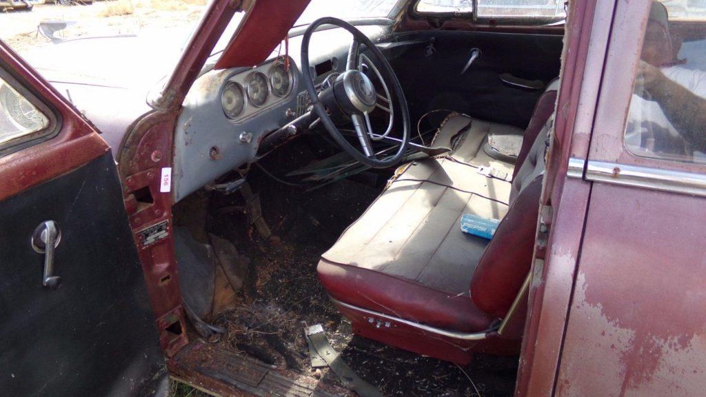 maybe not original seats 1951 Packard Touring Sedan 400 Patrician project
