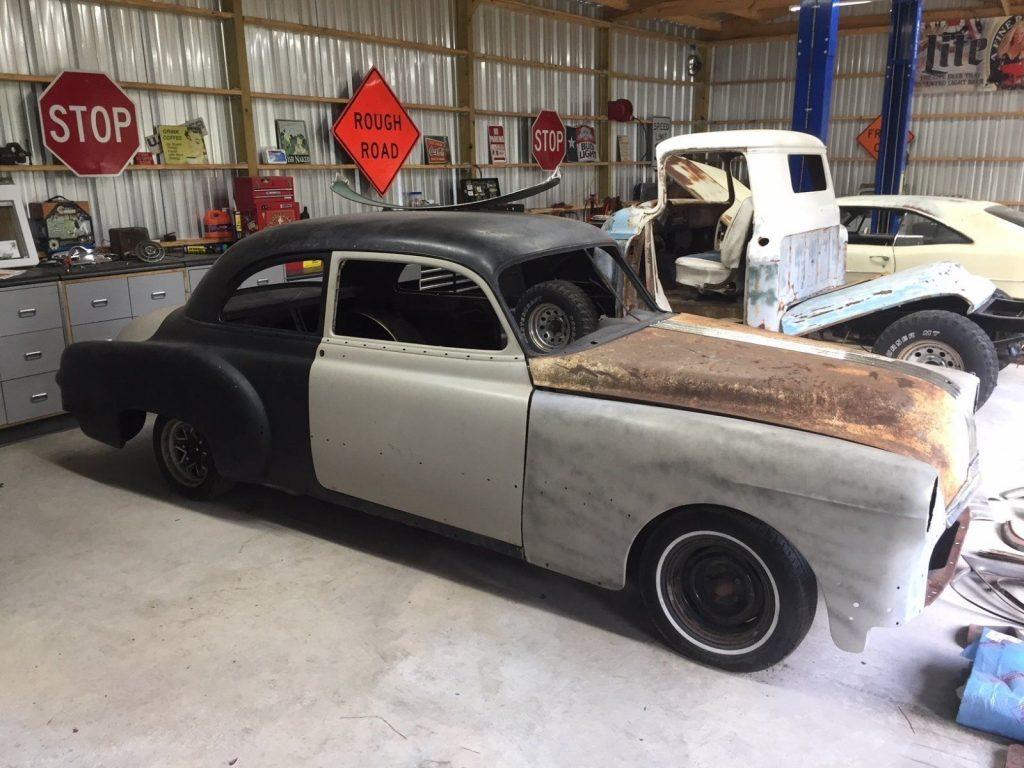 custom 1950 Pontiac Silver Streak project