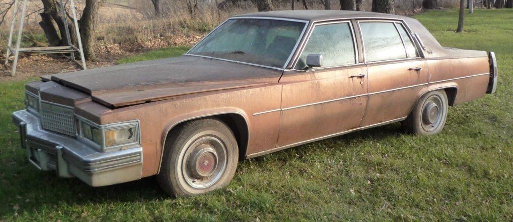 minimal rust 1979 Cadillac Sedan DeVille project
