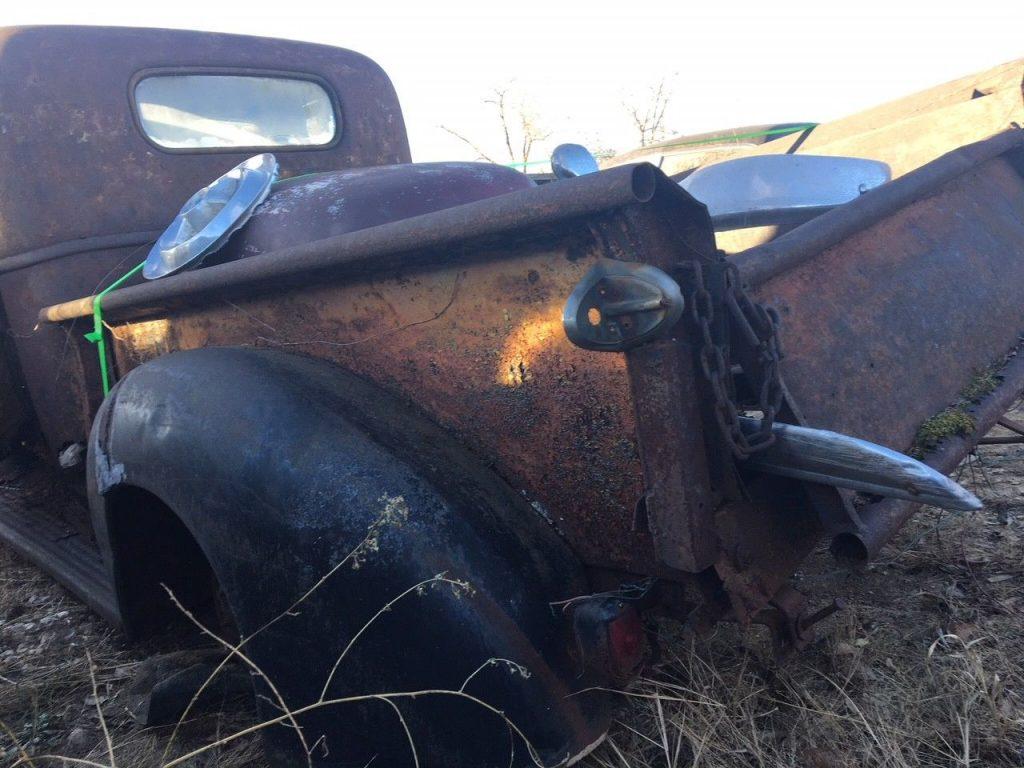 needs restoration 1941 Chevrolet Pickups Split Front windshield project