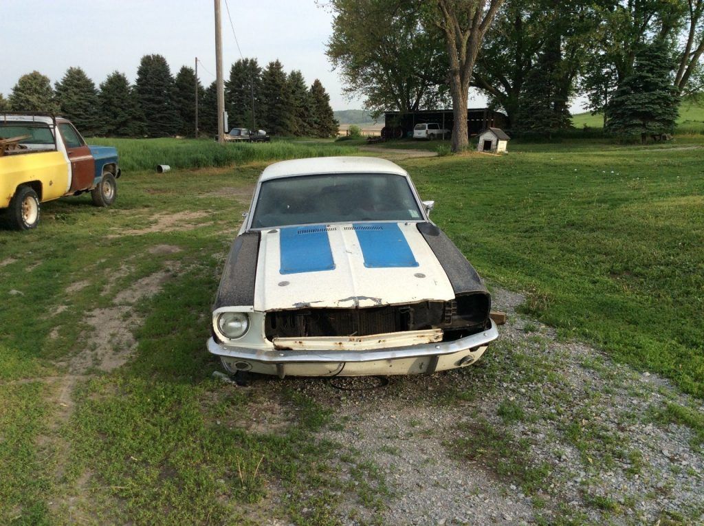 running 1967 Ford Mustang project