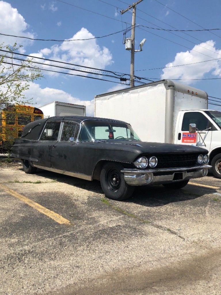 needs work 1961 Cadillac hearse project