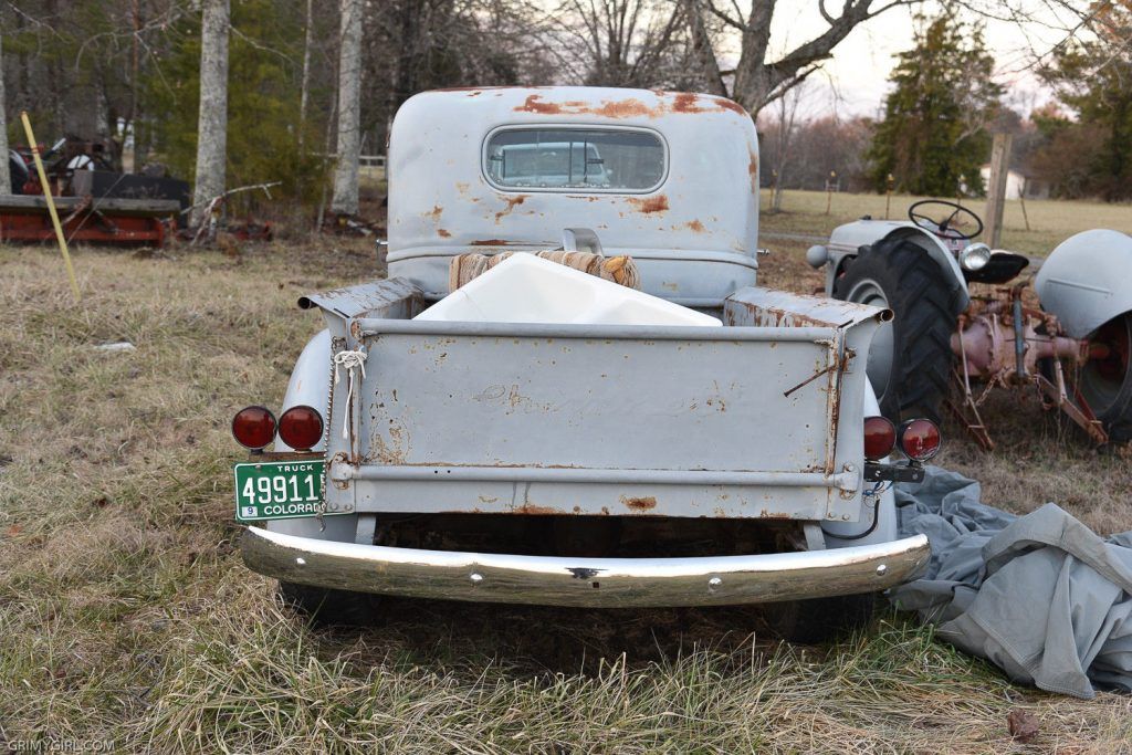 very solid 1939 Chevrolet Pickups project truck