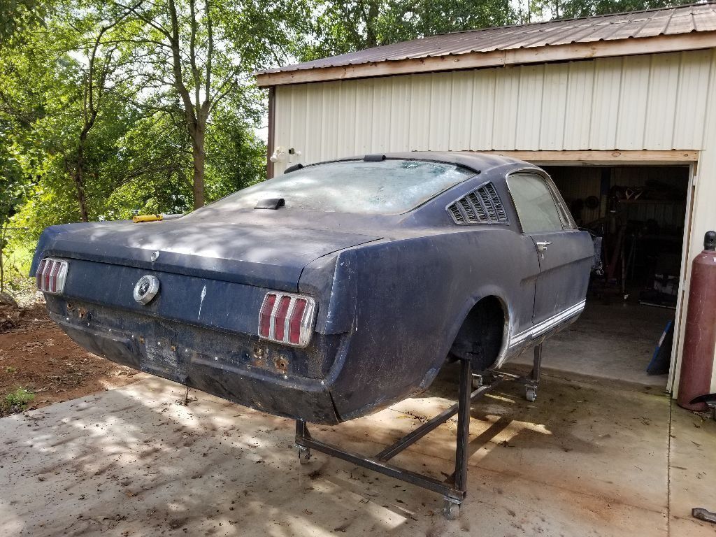 many parts 1965 Ford Mustang Fastback 289 4BBL 4SPD project