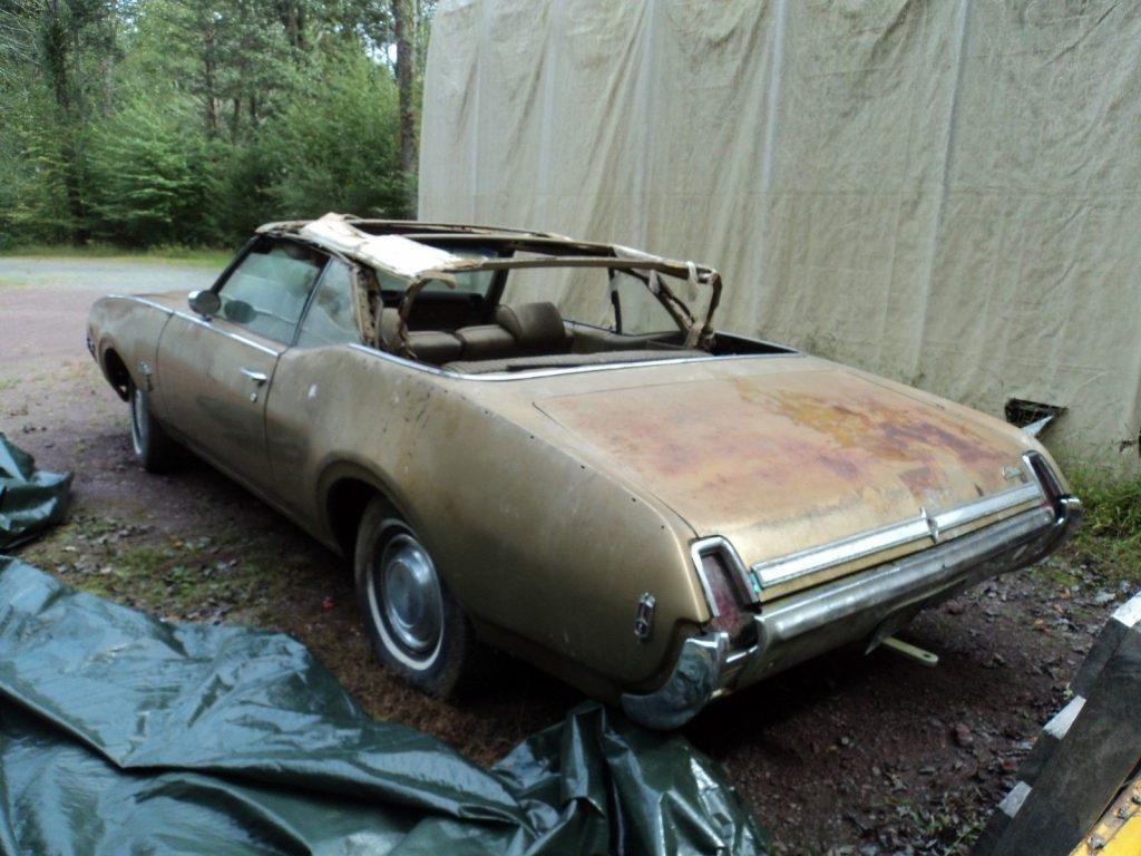 needs total restoration 1969 Oldsmobile Cutlass Convertible project