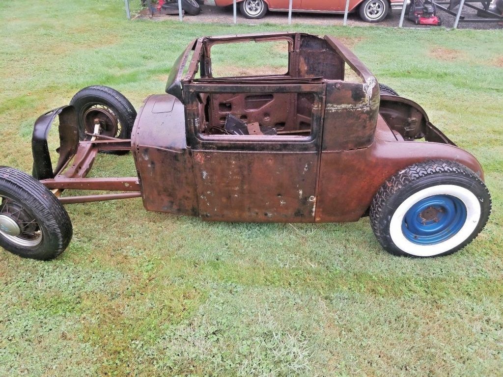 chopped 1928 Essex Coupe hot rod project