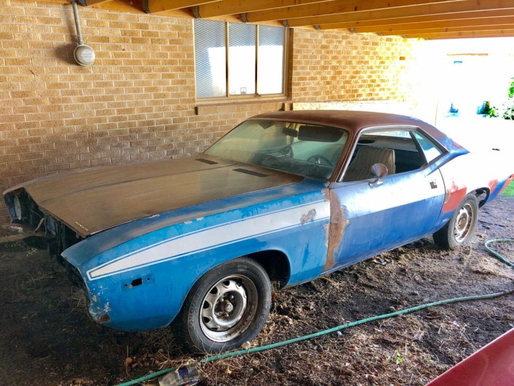 very solid 1972 Plymouth Barracuda project