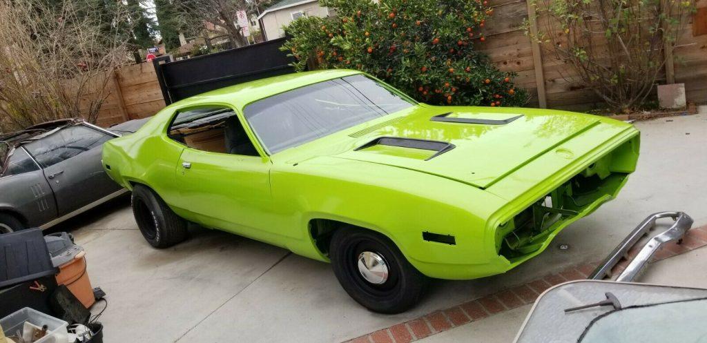 very nice 1971 Plymouth Road Runner 383 4 speed project