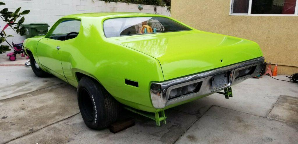 very nice 1971 Plymouth Road Runner 383 4 speed project