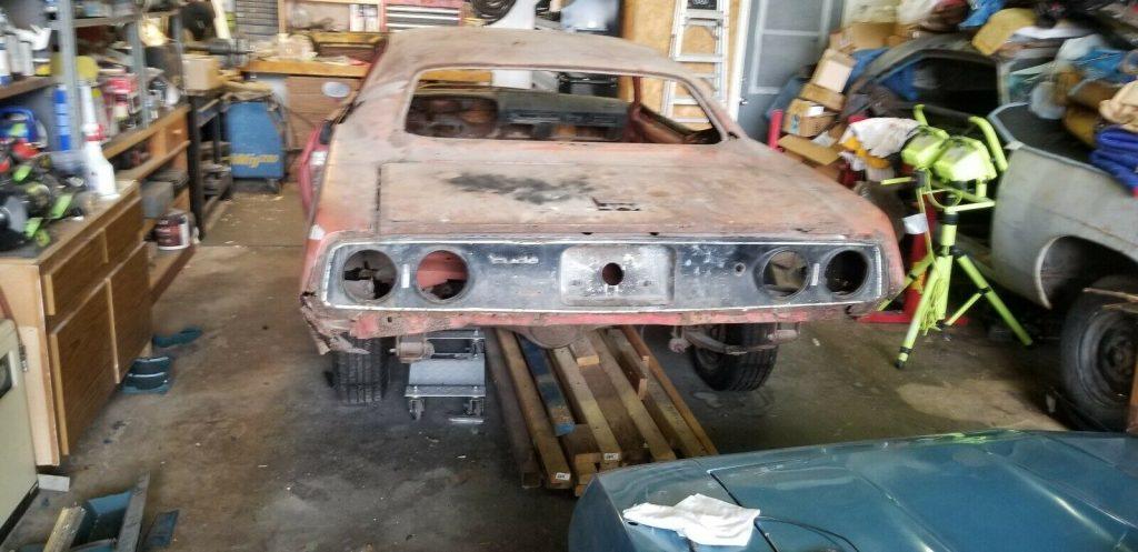 needs total restoration 1972 Plymouth Barracuda project