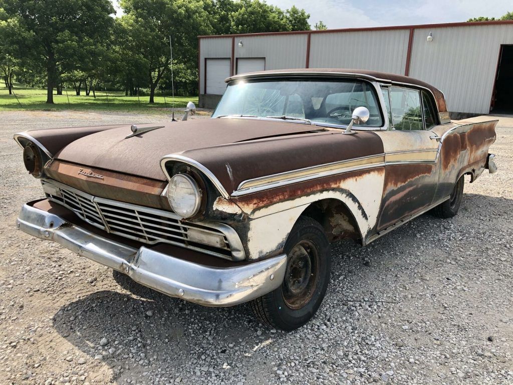 needs total restoration 1957 Ford Fairlane Project