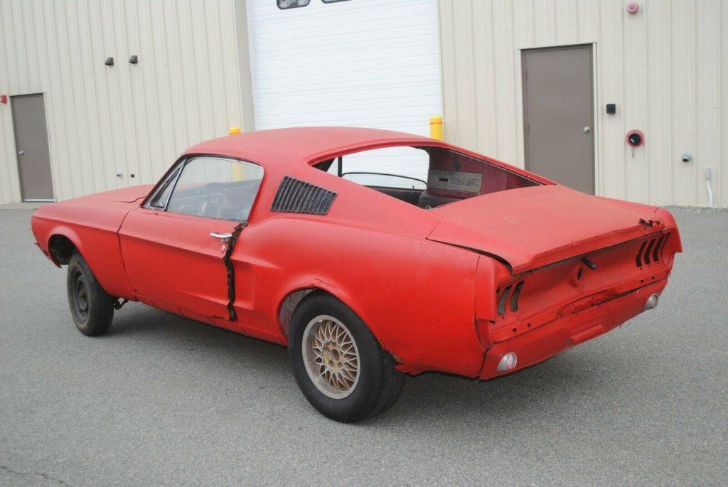 missing engine 1968 Ford Mustang Project