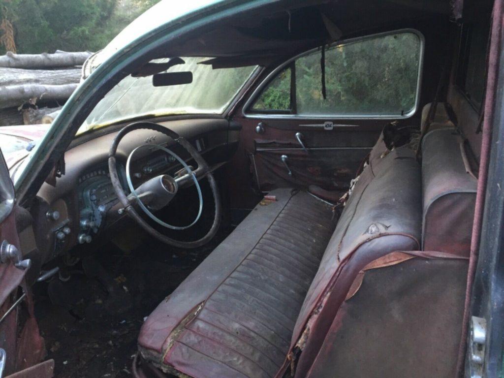 non running 1953 Cadillac Hearse project
