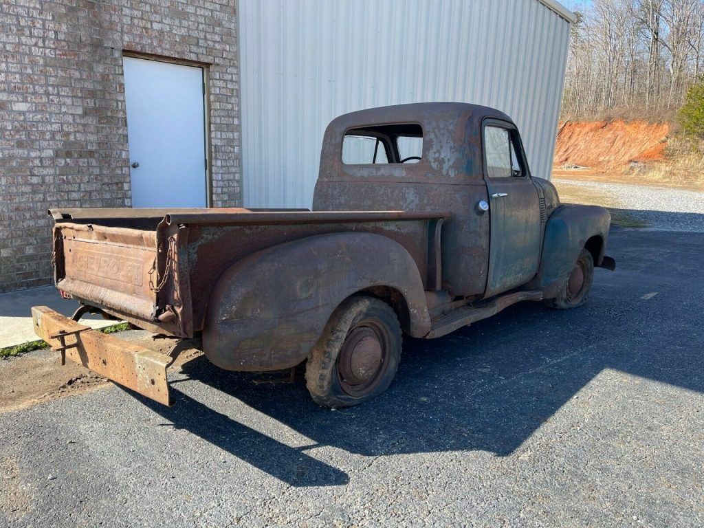 1953 Chevrolet 3100 Pickup project [barn find]