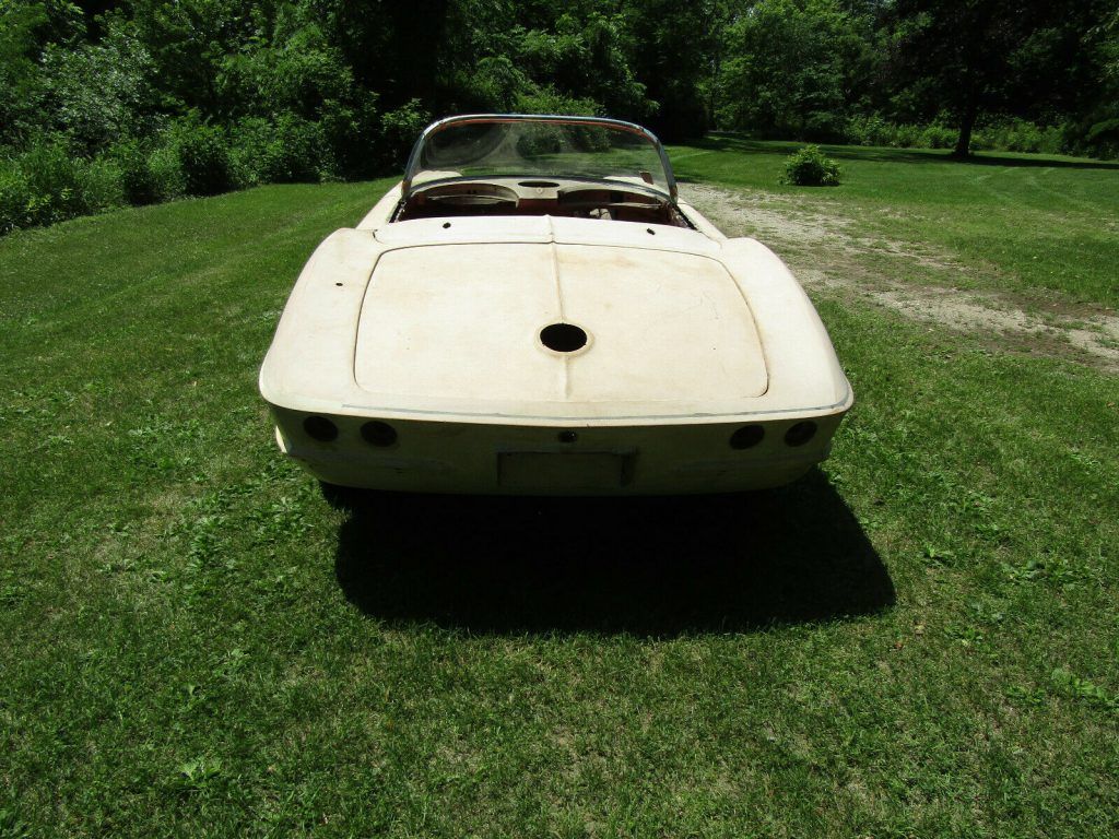 1961 Chevrolet Corvette project [in need of complete restoration]