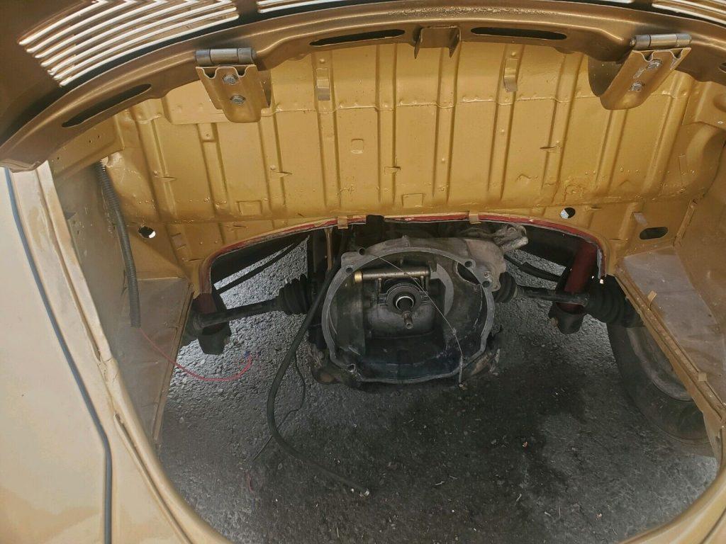 1971 Volkswagen Super Beetle Convertable Project car Roler No Engine