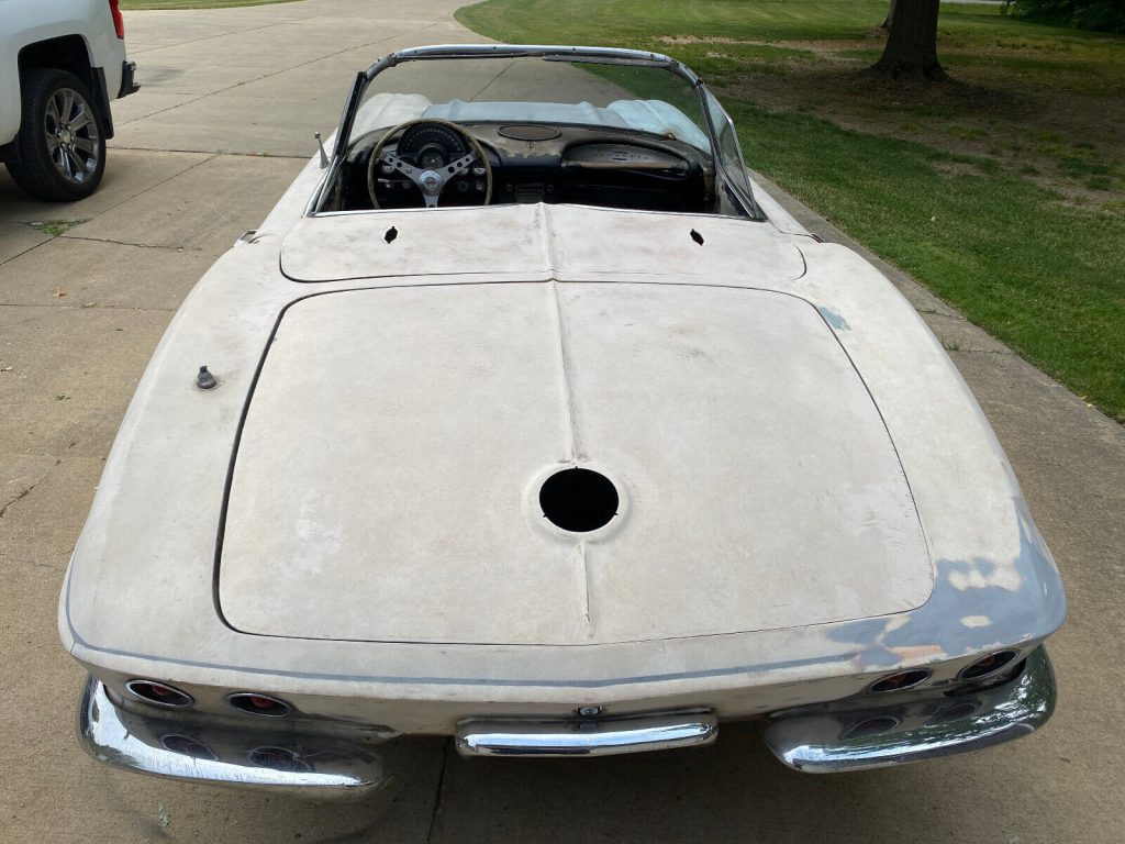 1962 Chevrolet Corvette project [rotted chassis]
