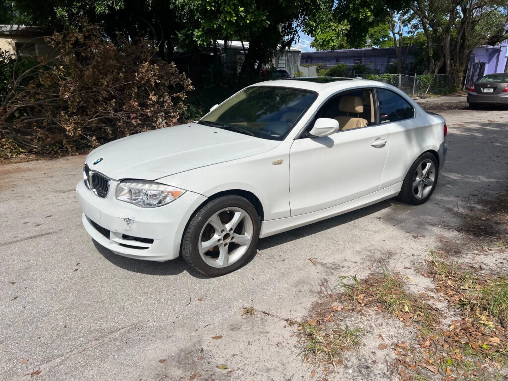 2011 BMW 1-Series Project CAR 128i Inline 6 Cylinder non Turbo