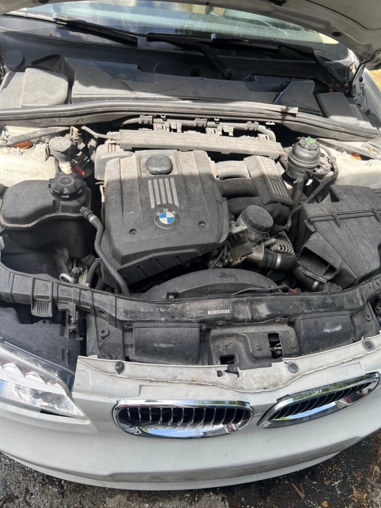 2011 BMW 1-Series Project CAR 128i Inline 6 Cylinder non Turbo