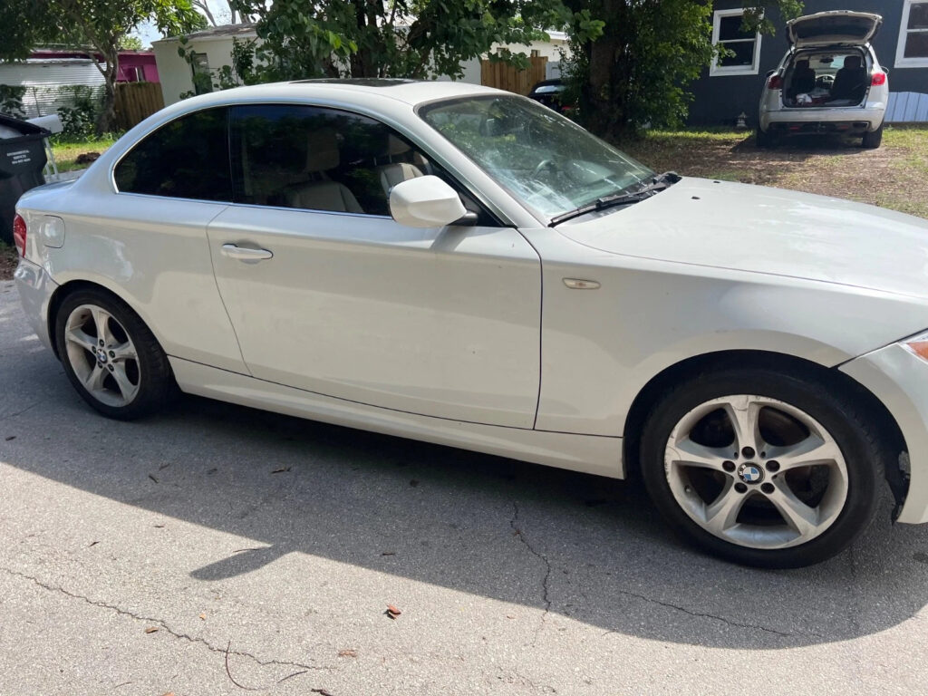 2011 BMW 1-Series Project CAR 128i Inline 6 Cylinder non Turbo
