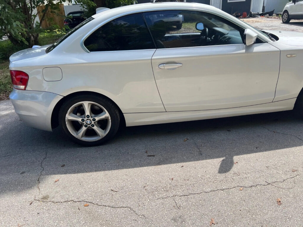 2011 BMW 1-Series Project CAR 128i Inline 6 Cylinder non Turbo