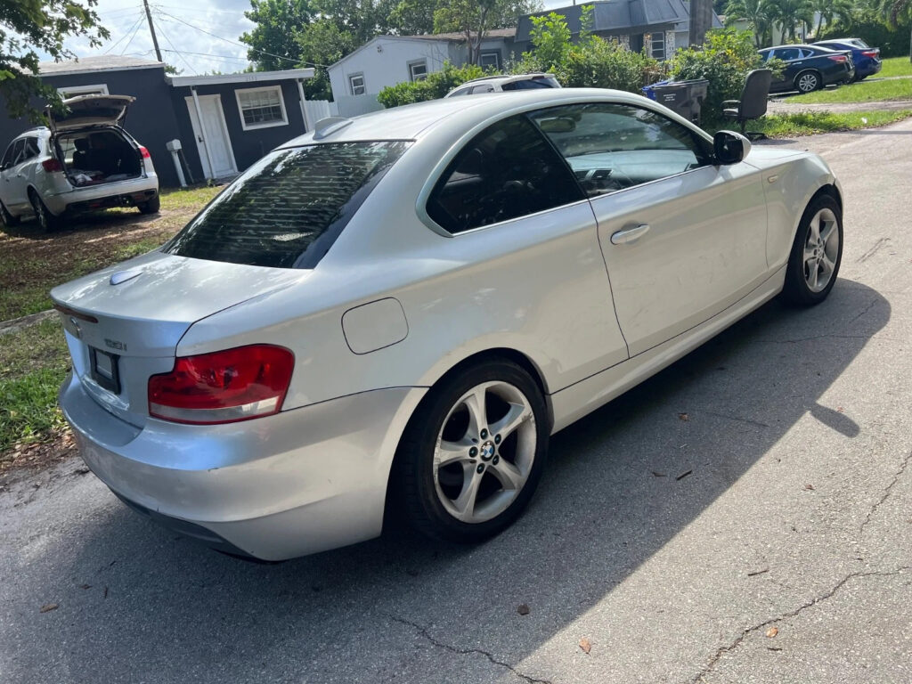 2011 BMW 1-Series Project CAR 128i Inline 6 Cylinder non Turbo