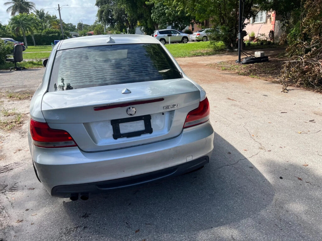 2011 BMW 1-Series Project CAR 128i Inline 6 Cylinder non Turbo