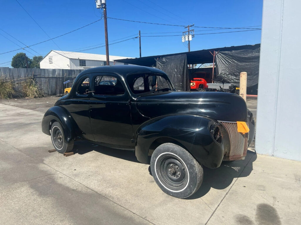 1940 Ford Standard Coupe Business