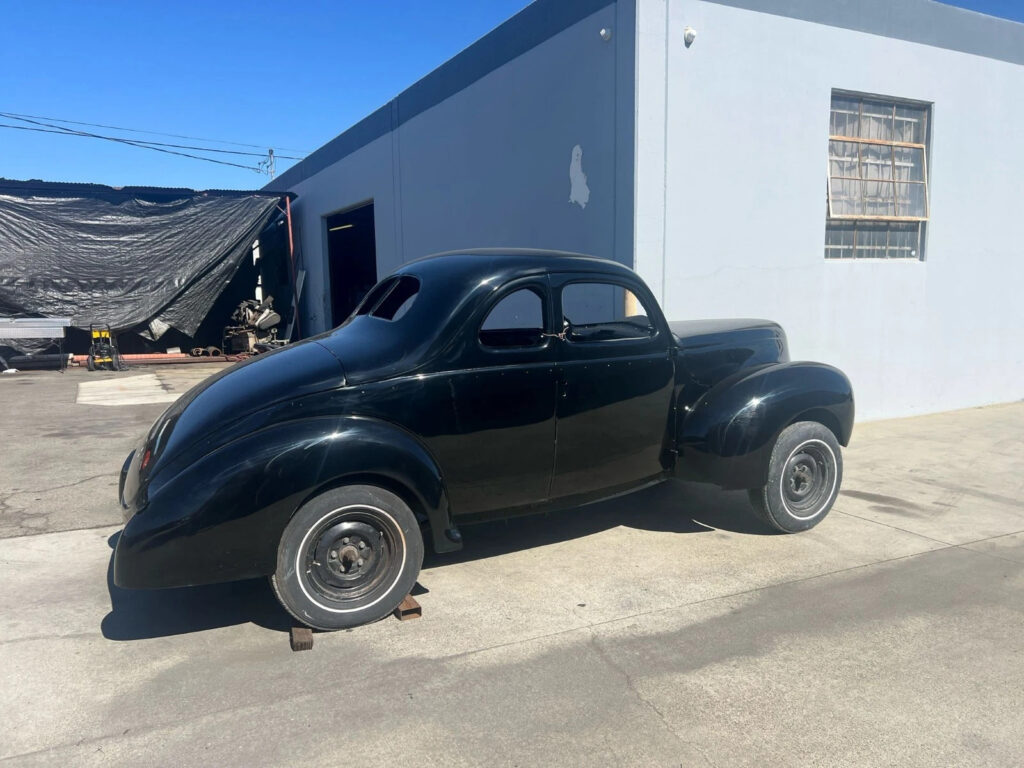 1940 Ford Standard Coupe Business